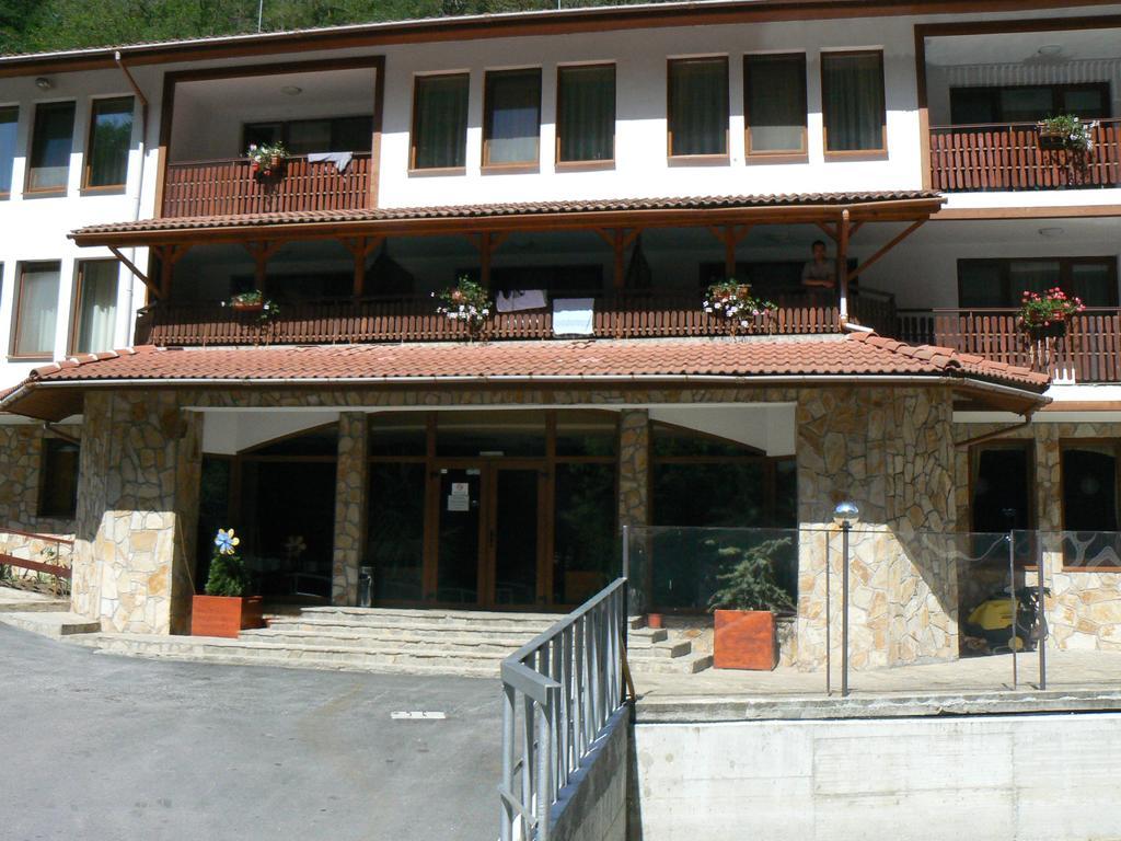 Beden Fisherman'S Hut Family Hotel מראה חיצוני תמונה