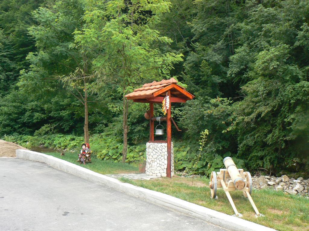 Beden Fisherman'S Hut Family Hotel מראה חיצוני תמונה