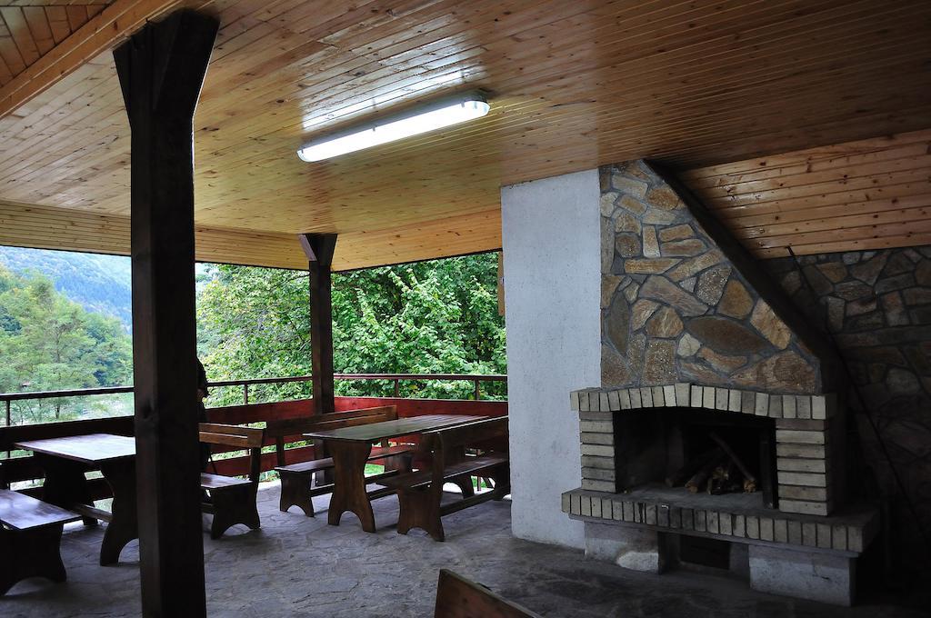 Beden Fisherman'S Hut Family Hotel מראה חיצוני תמונה