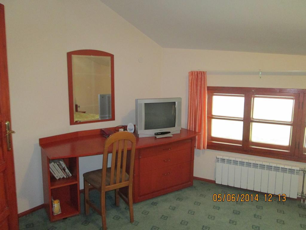 Beden Fisherman'S Hut Family Hotel מראה חיצוני תמונה