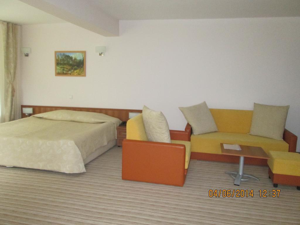 Beden Fisherman'S Hut Family Hotel מראה חיצוני תמונה