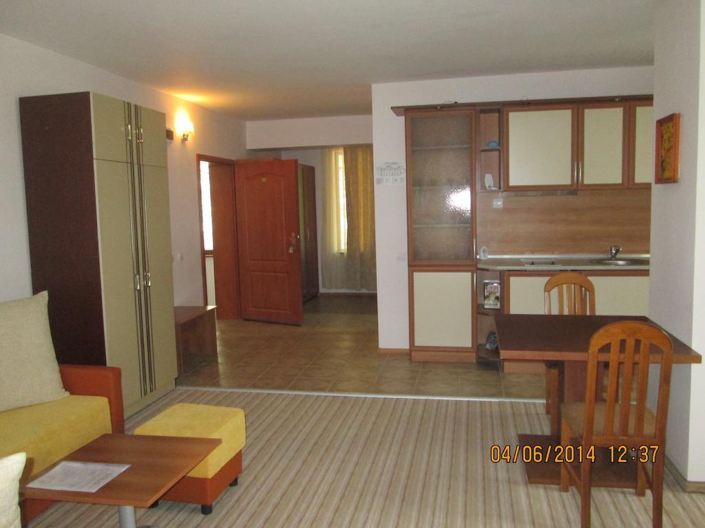 Beden Fisherman'S Hut Family Hotel חדר תמונה