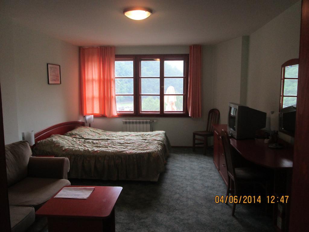 Beden Fisherman'S Hut Family Hotel חדר תמונה