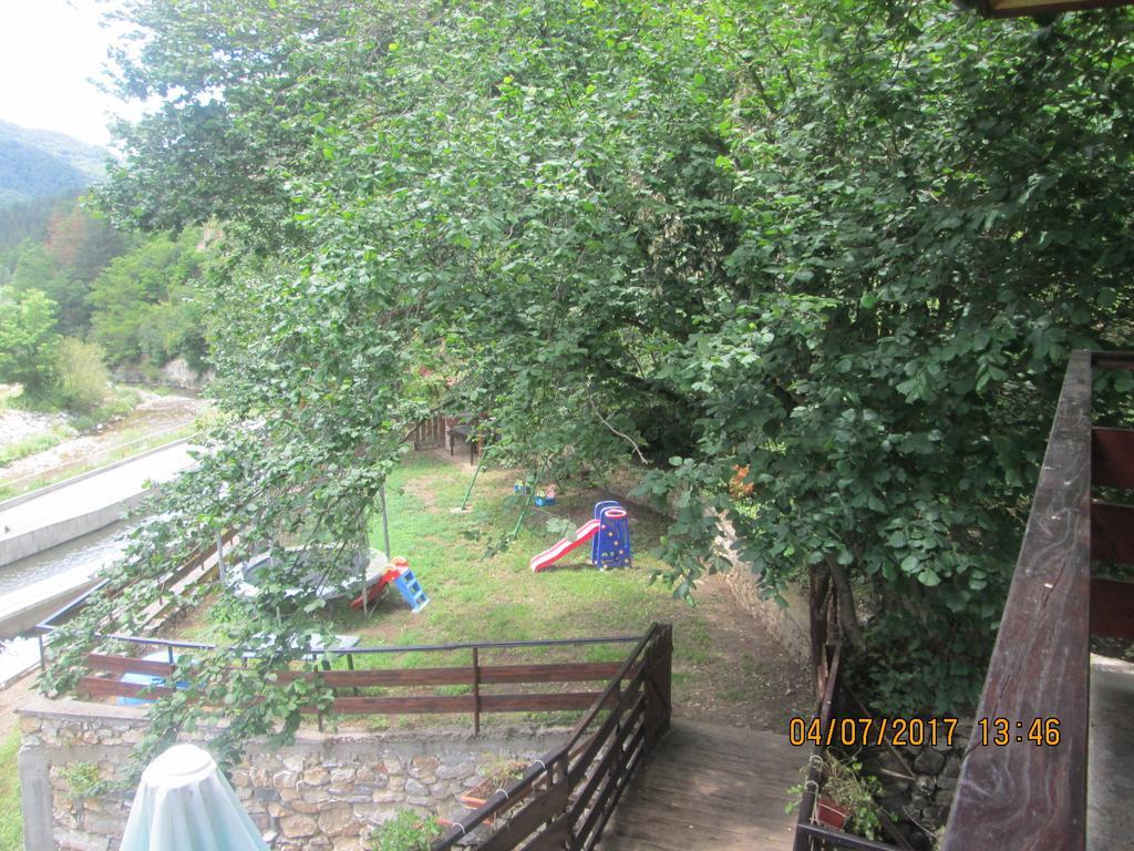 Beden Fisherman'S Hut Family Hotel מראה חיצוני תמונה